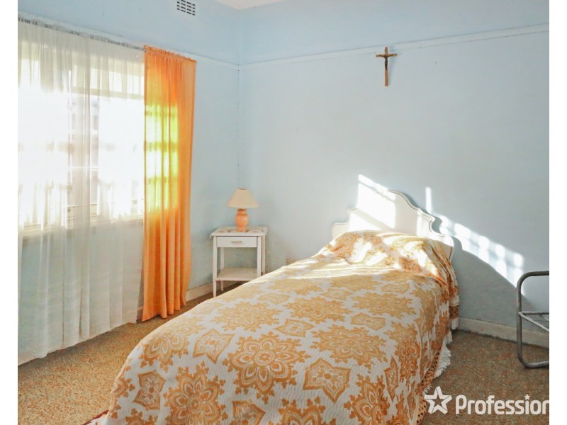 129  Neale Street, Flora Hill VIC 3550