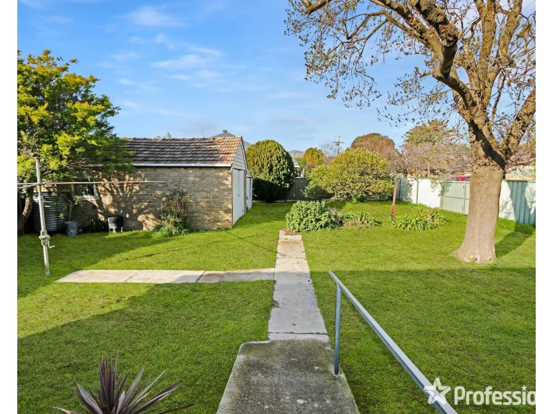 129  Neale Street, Flora Hill VIC 3550