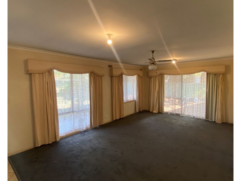 415 High Street, Golden Square VIC 3555