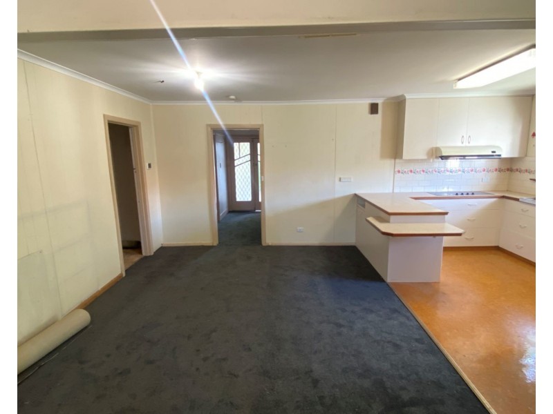 415 High Street, Golden Square VIC 3555