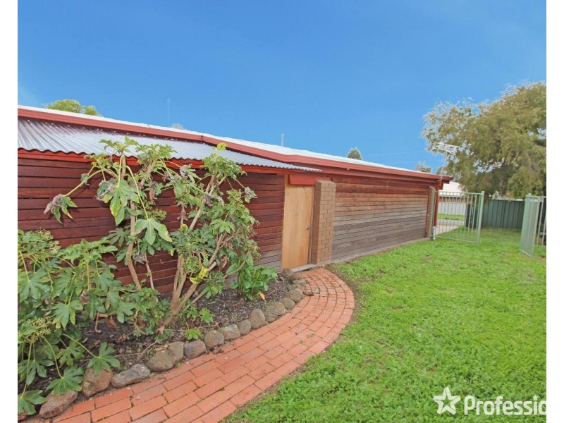14 Wallan Street, Long Gully VIC 3550