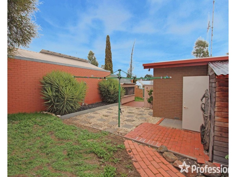 14 Wallan Street, Long Gully VIC 3550