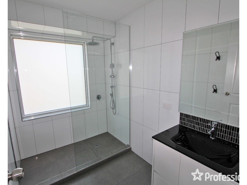 9 Carsons Road, Epsom VIC 3551