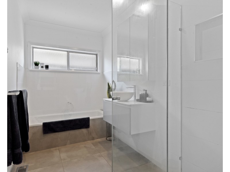 153 Mackenzie West Street, Golden Square VIC 3555