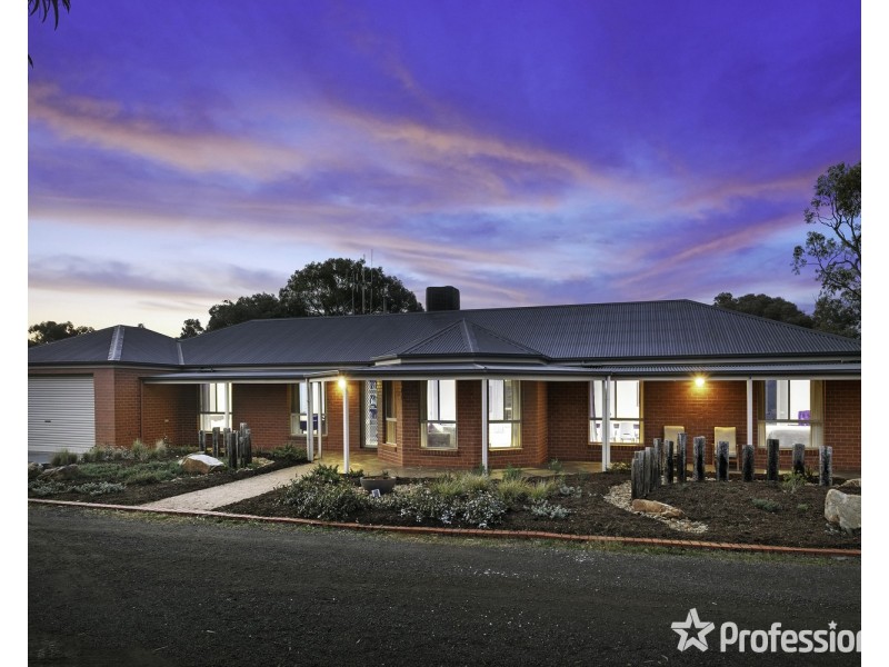 15 Floreate Drive, Junortoun VIC 3551