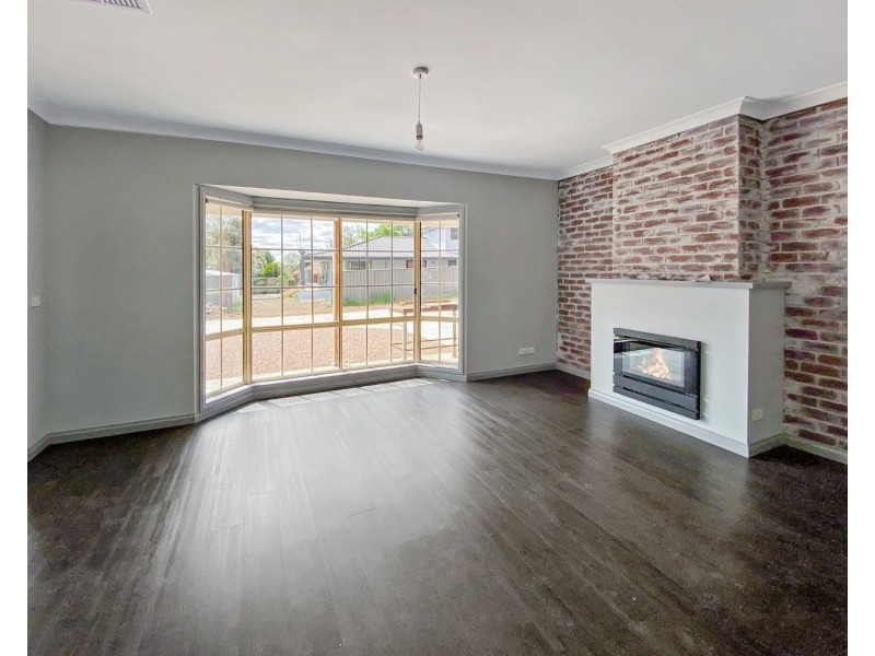2/196 Condon Street, Kennington VIC 3550