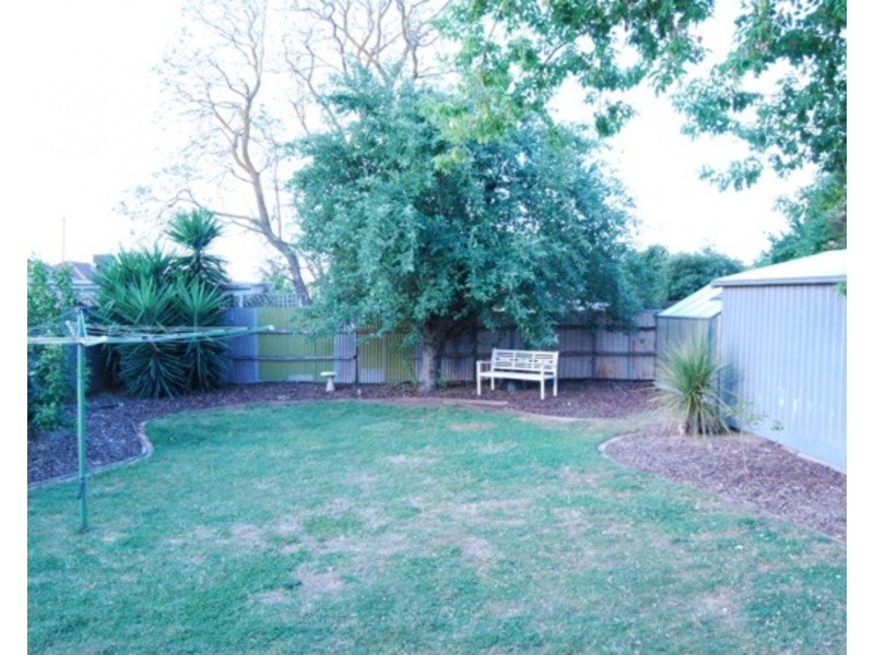 17 Drechsler Street, Flora Hill VIC 3550
