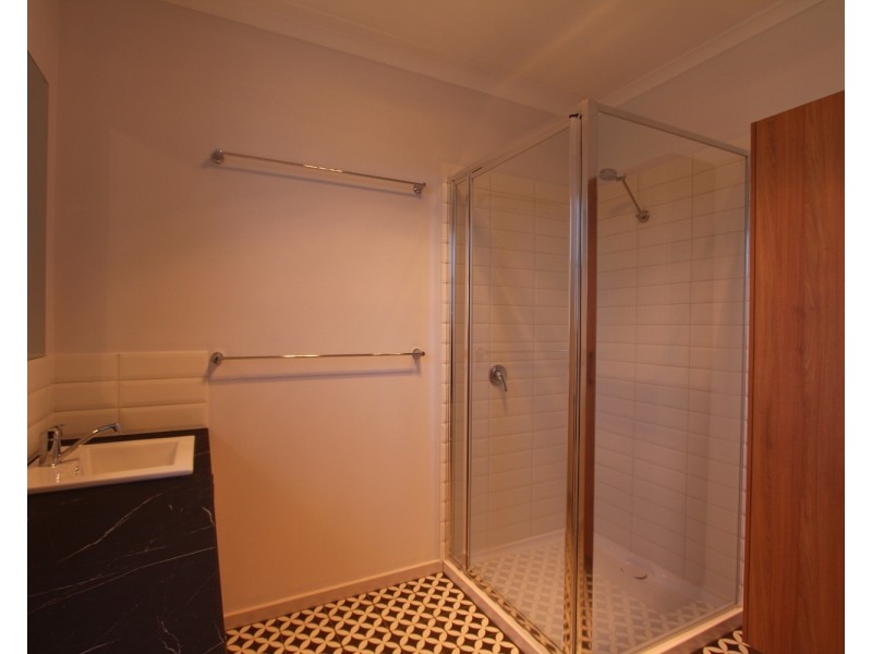 3/1 Adelaide Street, Flora Hill VIC 3550