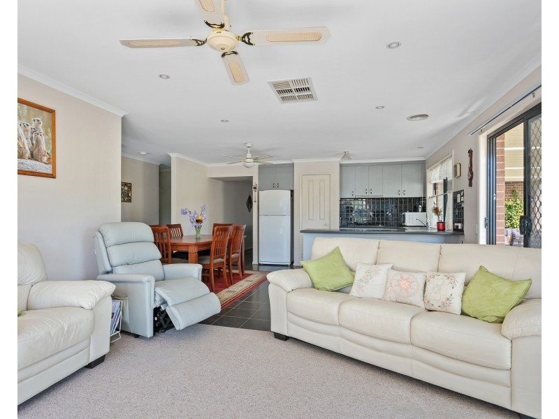 5 Ombana Court, Ascot VIC 3551