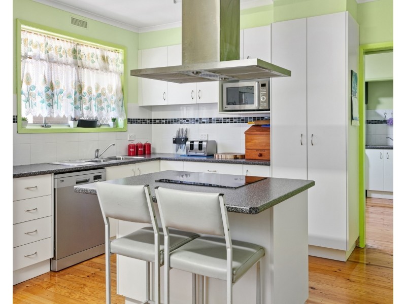 63 Belle Vue Road, Golden Square VIC 3555