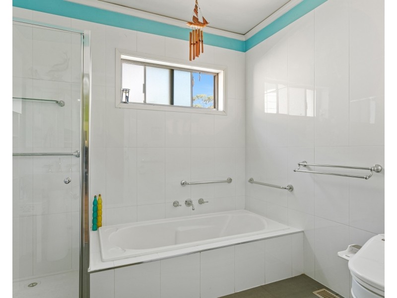 63 Belle Vue Road, Golden Square VIC 3555