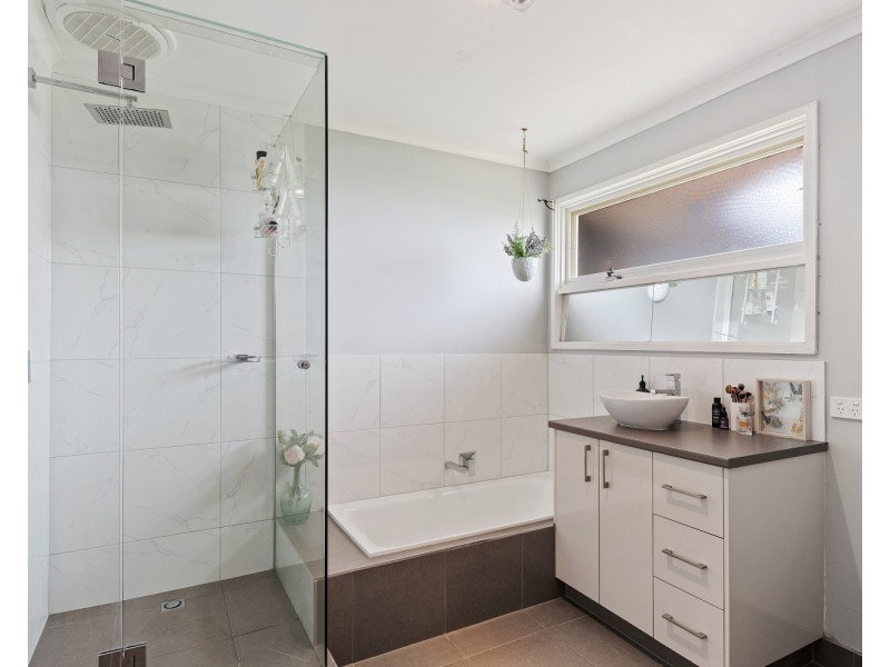 1/44 Wade Street, Golden Square VIC 3555