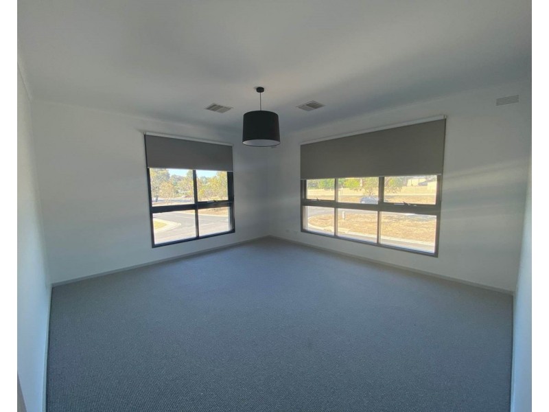 1 Warranwah Drive, Kennington VIC 3550