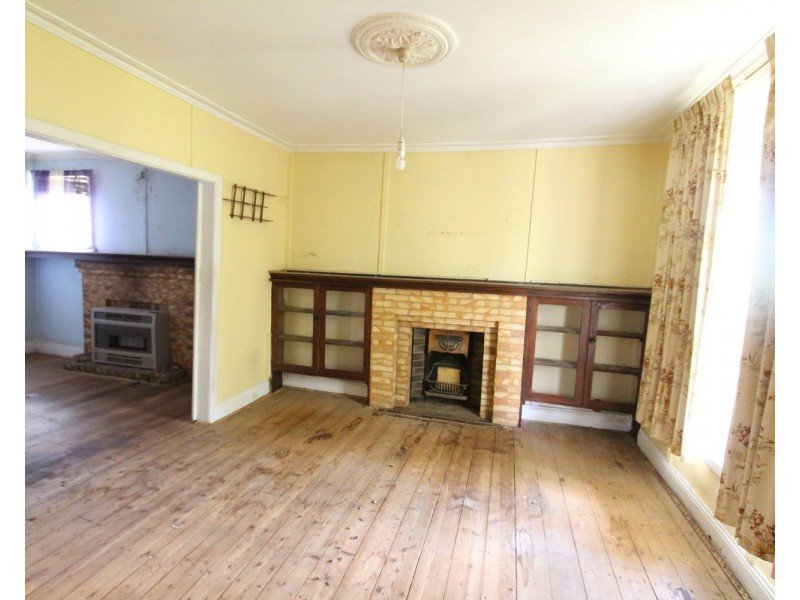 1 Louis Street, Long Gully VIC 3550