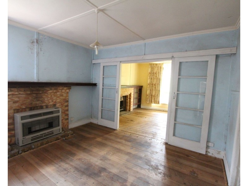 1 Louis Street, Long Gully VIC 3550