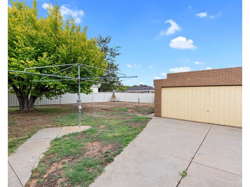 57 Short Street, Kangaroo Flat VIC 3555