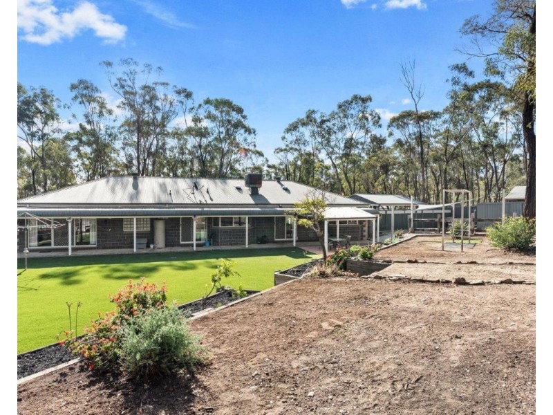 22 Burra Burra Road, Maiden Gully VIC 3551