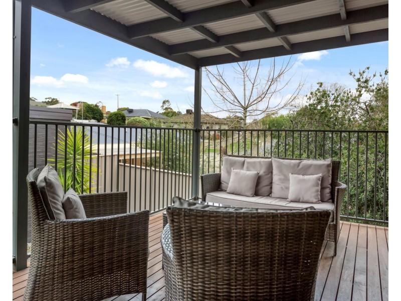 6 Illingworth Street, Golden Square VIC 3555