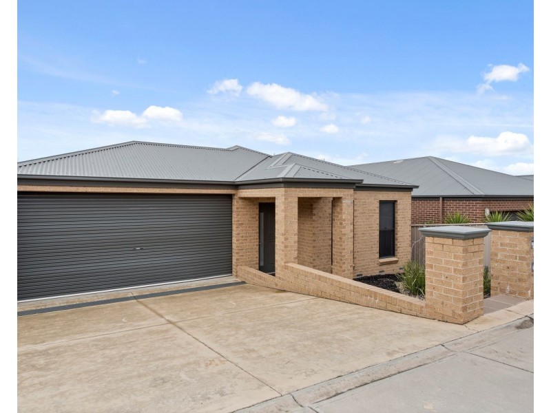6 Illingworth Street, Golden Square VIC 3555