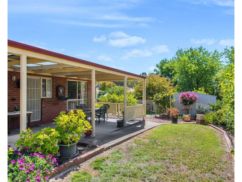 9 Bissell Drive, Golden Square VIC 3555