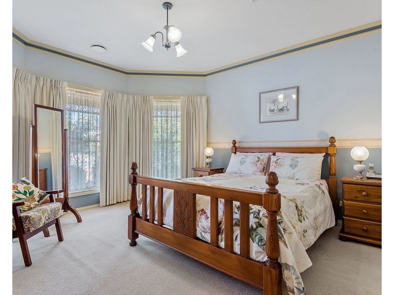 9 Bissell Drive, Golden Square VIC 3555