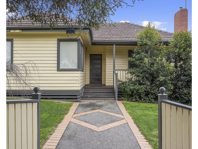 34 Lilac Street, Ironbark VIC 3550