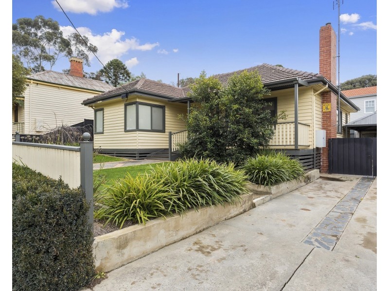 34 Lilac Street, Ironbark VIC 3550