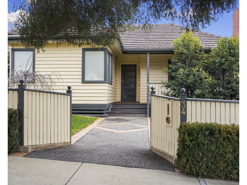 34 Lilac Street, Ironbark VIC 3550