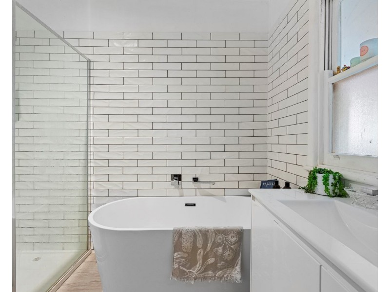10 Symonds Street, Golden Square VIC 3555