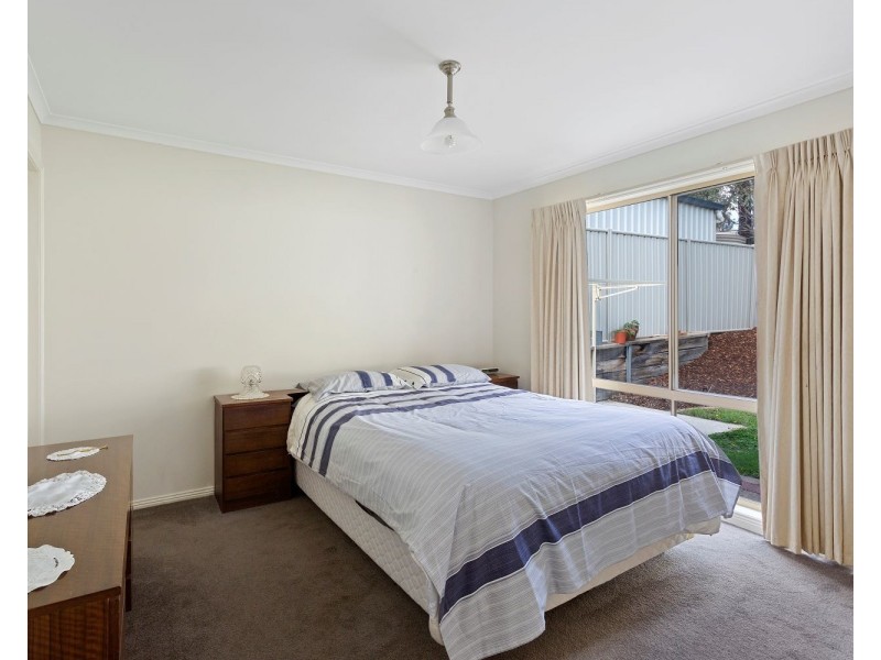13B Grevillea Avenue, Kangaroo Flat VIC 3555
