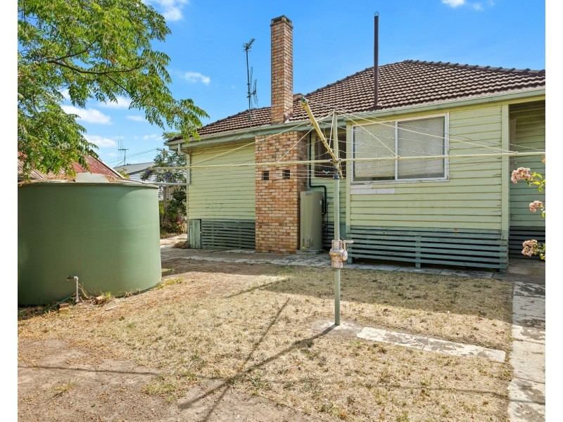 37 Moran Street, Long Gully VIC 3550