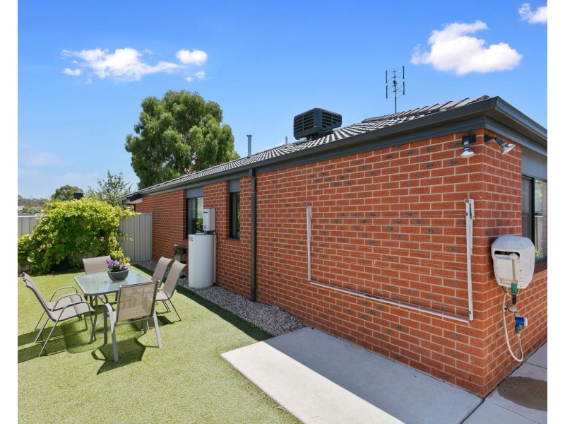 2 O’Neill Court, Epsom VIC 3551