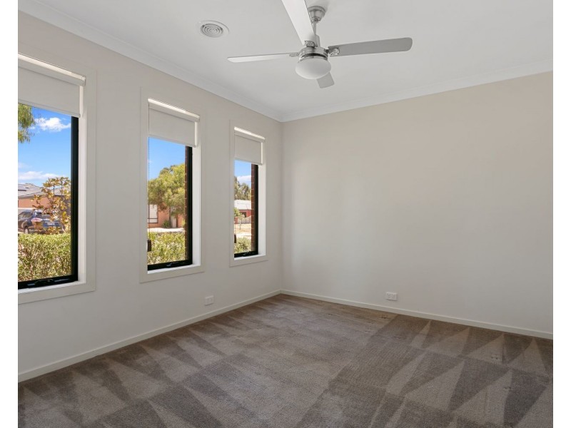 2 O’Neill Court, Epsom VIC 3551