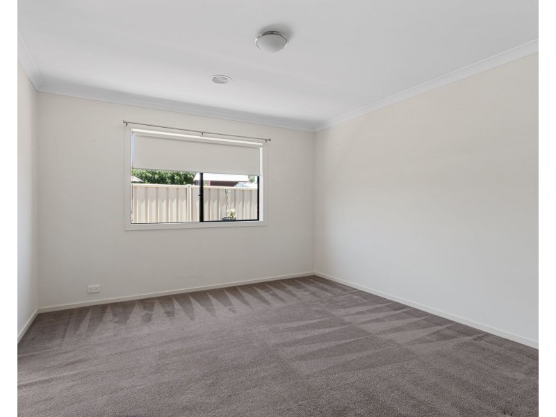 2 O’Neill Court, Epsom VIC 3551