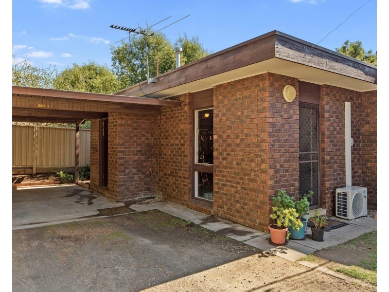 4/26 Woodbury Street, Strathdale VIC 3550