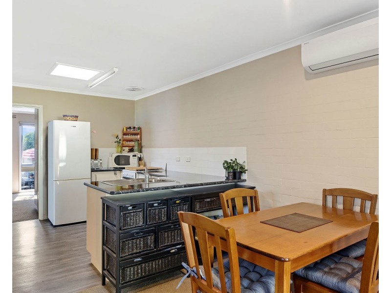4/26 Woodbury Street, Strathdale VIC 3550