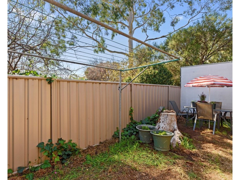 4/26 Woodbury Street, Strathdale VIC 3550