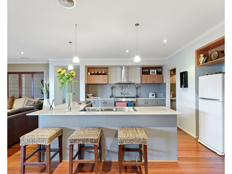 17 Duncan Court, Junortoun VIC 3551