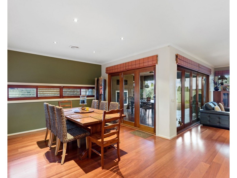 17 Duncan Court, Junortoun VIC 3551