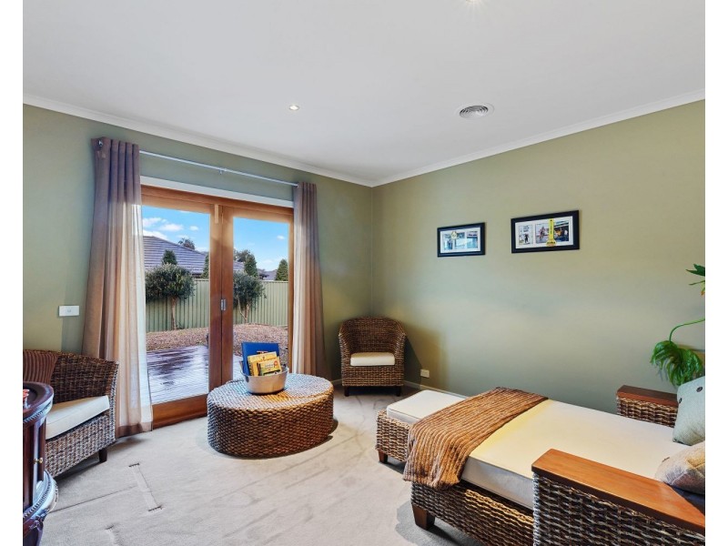 17 Duncan Court, Junortoun VIC 3551