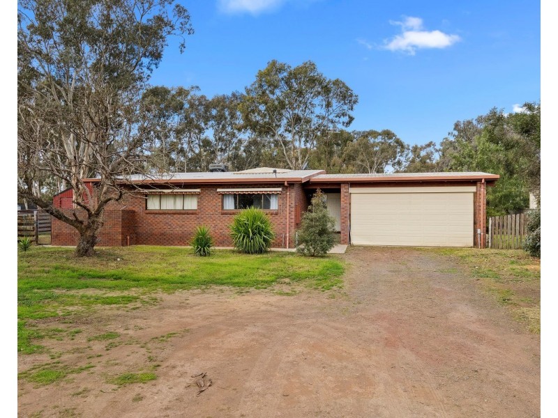 696 Midland Highway, Huntly VIC 3551