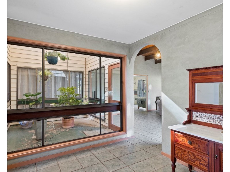 696 Midland Highway, Huntly VIC 3551