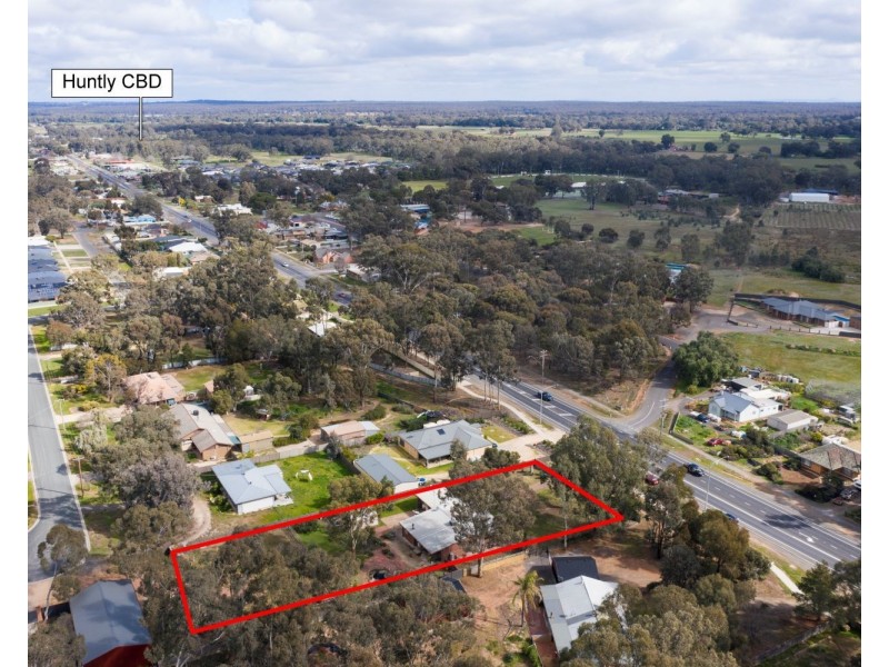 696 Midland Highway, Huntly VIC 3551