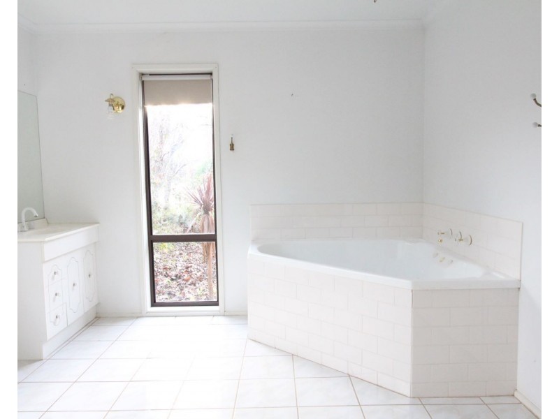 7 Sunset Drive, Strathfieldsaye VIC 3551