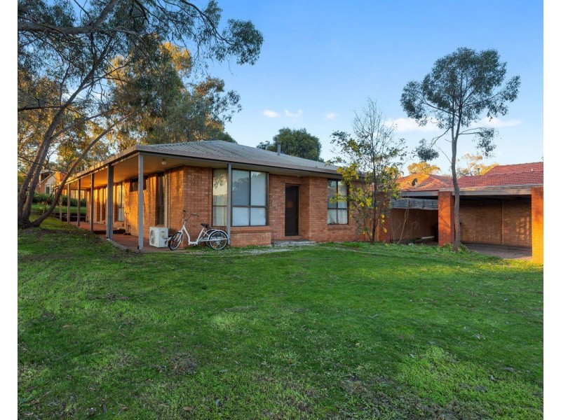 1 & 2/154 Harley Street, Strathdale VIC 3550