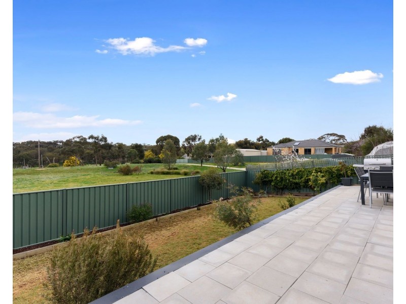 8 Everlasting Rise, Kangaroo Flat VIC 3555