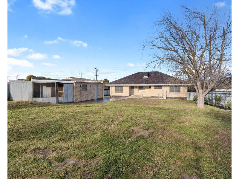 11 Prouses Road, North Bendigo VIC 3550