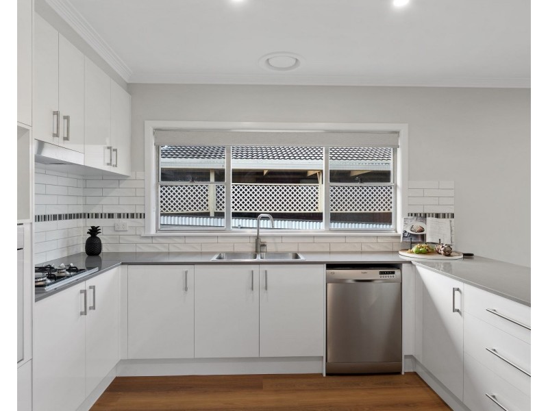 11 Prouses Road, North Bendigo VIC 3550