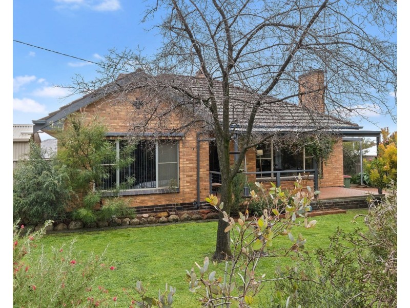 81  Buckland Street, Epsom VIC 3551