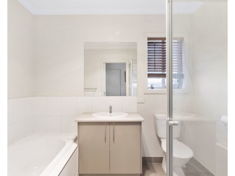 4/15 Nelson Street, California Gully VIC 3556